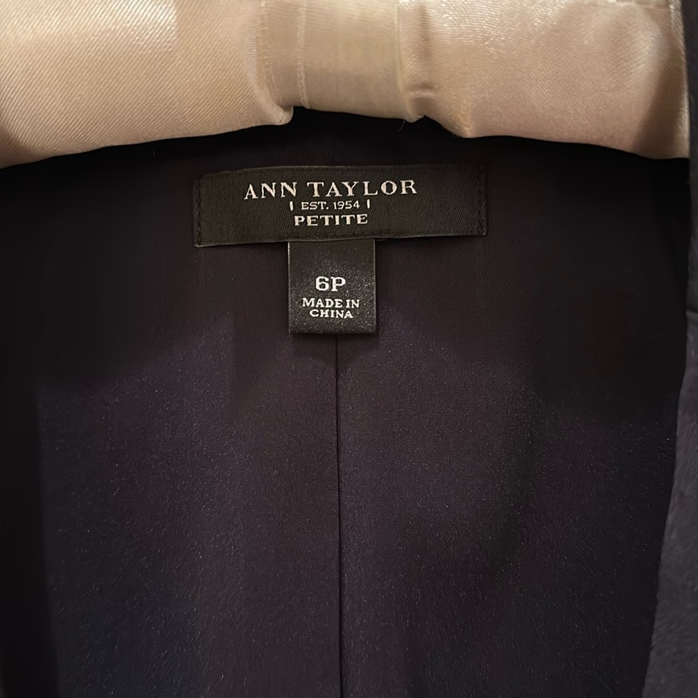 Ann Taylor navy women’s suit - 6 petite